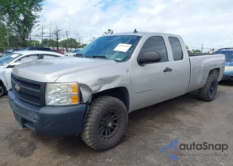 2007 Chevrolet Silverado 1500 Work Truck z USA, uszkodzony, nr VIN 1GCEC19J17E592892